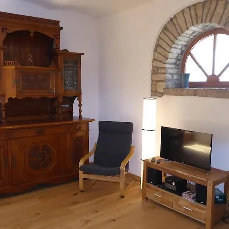 Wohnen Im Mediterranen Ehemaligen Winzergehoeft Apartment