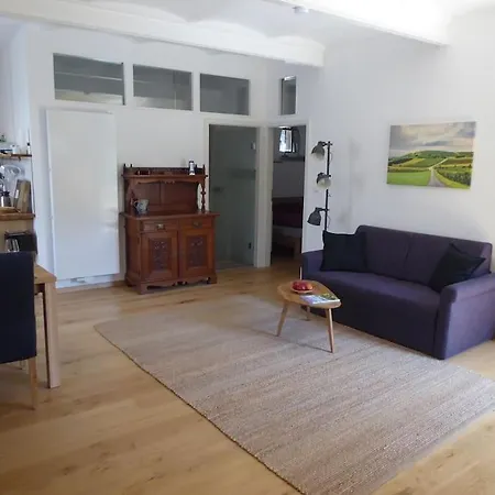 Apartment Wohnen Im Mediterranen Ehemaligen Winzergehoeft