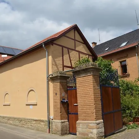 Wohnen Im Mediterranen Ehemaligen Winzergehoeft Apartment
